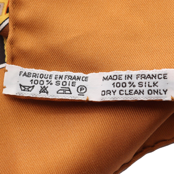 Pre-Loved Hermes Au Son Du Tam Tam Silk Scarf 90 - Picture 2 of 4